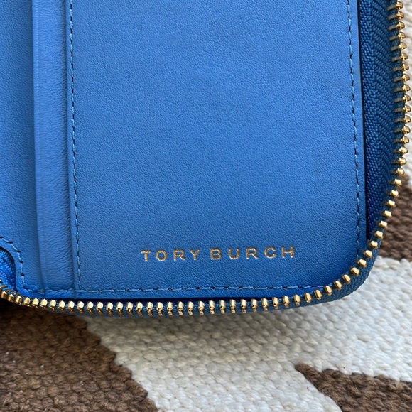TORY BURCH IVY SMARTPHONE WRISTLET - Picture 4 of 6